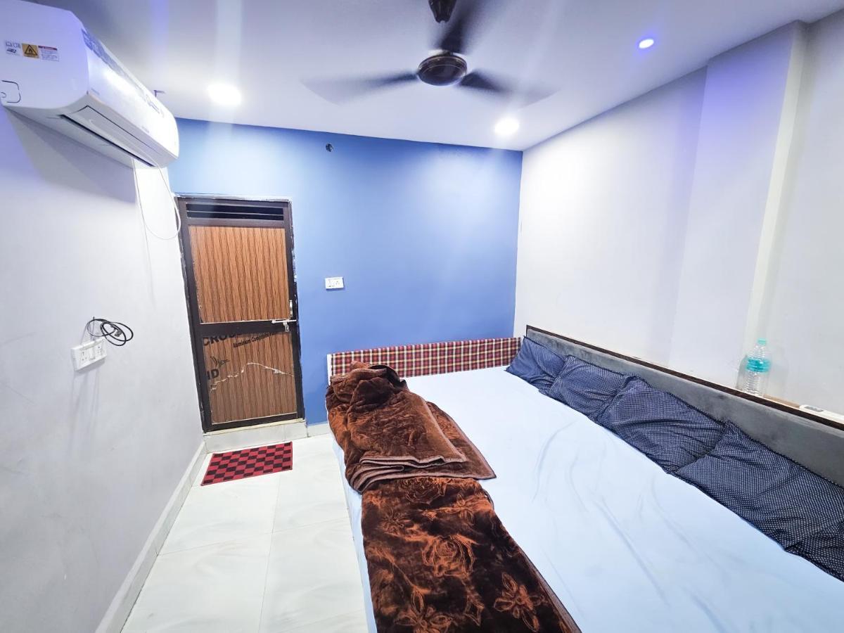 Hotel Ramghat View Ujjain Esterno foto